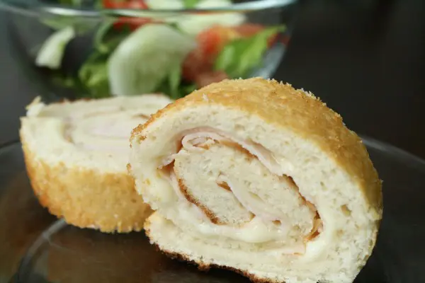Easy-Turkey-Roll-Ups-Kids-Lunch-Recipe.jpg.webp
