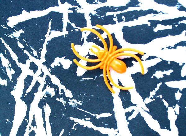 Yarn Painting Spider Web Halloween Craft