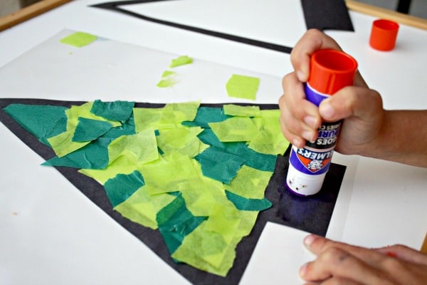 Easy Christmas Tree Craft for Toddlers-Sun Catcher