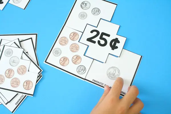 Free Printable Counting Coins Money Games #freeprintable #firstgrade #money