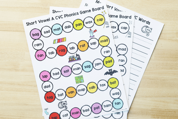 Free Printable-Contents of Short A CVC Word Game Set
